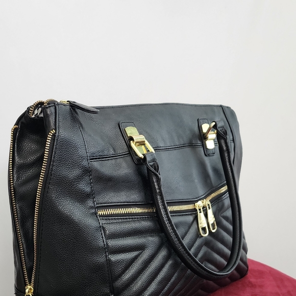 Steve Madden Black Quilted Handbag - Picture 3 of 6